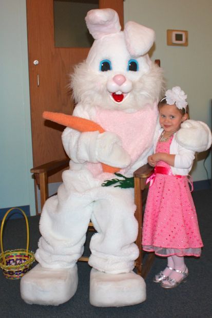 Featured image of post Pictures Of The Easter Bunny